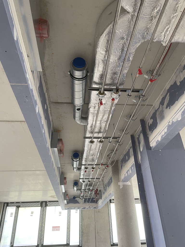 Leitungsführung im Ausbau